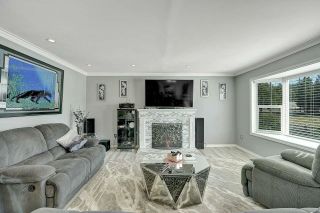 Photo 3: 9422 139A Street in Surrey: Bear Creek Green Timbers House for sale : MLS®# R2817462