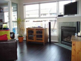 Photo 1: 204 2025 STEPHENS Street in Vancouver: Kitsilano Condo for sale in "STEPHENS COURT" (Vancouver West)  : MLS®# V806297