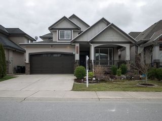 Photo 1: 21174 83B Avenue in Langley: Willoughby Heights House for sale : MLS®# R2248220