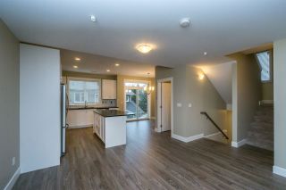 Photo 3: 21 32921 14 Avenue in Mission: Mission BC Townhouse for sale in "Southwynd Hills" : MLS®# R2130256