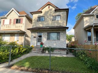 Photo 2: 691 Victor Street in Winnipeg: West End Residential for sale (5A)  : MLS®# 202220080