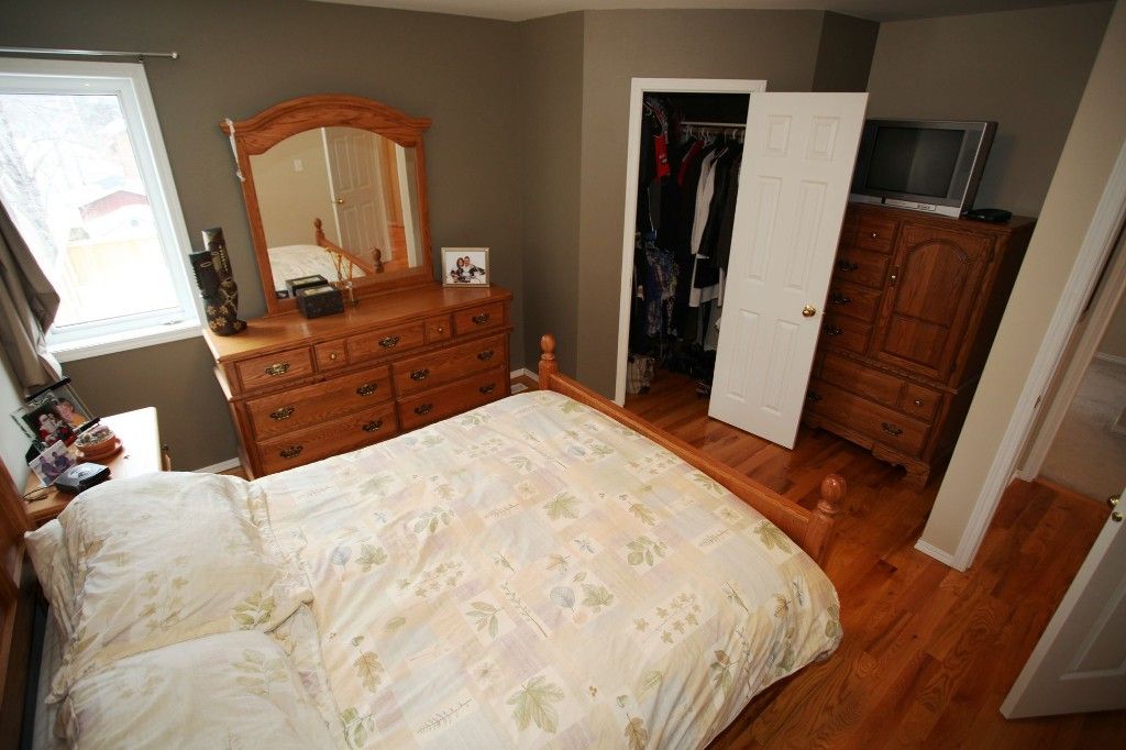Photo 18: Photos: 48 Dundurn Place in Winnipeg: Single Family Detached for sale : MLS®# 1305260
