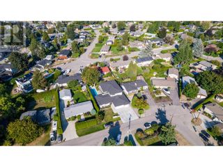Photo 36: 452 Barkley Road in Kelowna: House for sale : MLS®# 10286159