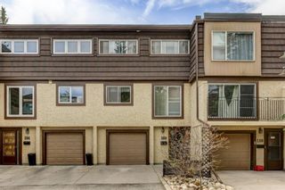 Photo 2: 108 3130 66 Avenue SW in Calgary: Lakeview Row/Townhouse for sale : MLS®# A1218157
