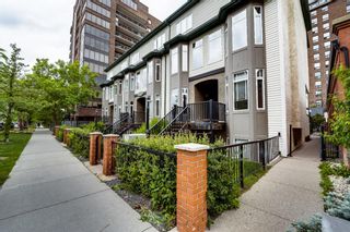 Photo 1: 104 1014 14 Avenue SW in Calgary: Beltline Row/Townhouse for sale : MLS®# A1218079