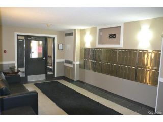 Photo 12: 9 Arden Avenue in WINNIPEG: St Vital Condominium for sale (South East Winnipeg)  : MLS®# 1401505