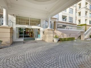 Photo 3: 424 5735 HAMPTON Place in Vancouver: University VW Condo for sale in "THE BRISTOL" (Vancouver West)  : MLS®# R2872542