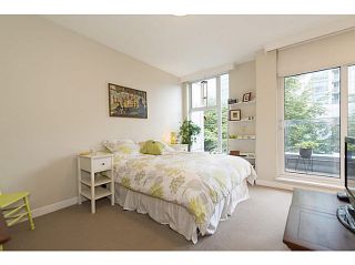 Photo 9: TH25 338 JERVIS MEWS in Vancouver: Coal Harbour Townhouse for sale in "CALLISTO" (Vancouver West)  : MLS®# V1089727