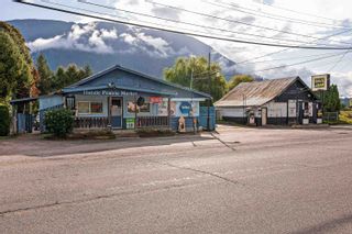 Photo 2: 10806 FARMS Road in Mission: Durieu Business with Property for sale : MLS®# C8054409