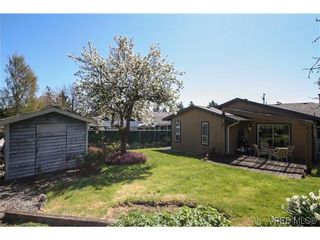 Photo 17: 1222 Alan Rd in VICTORIA: SW Layritz House for sale (Saanich West)  : MLS®# 637712