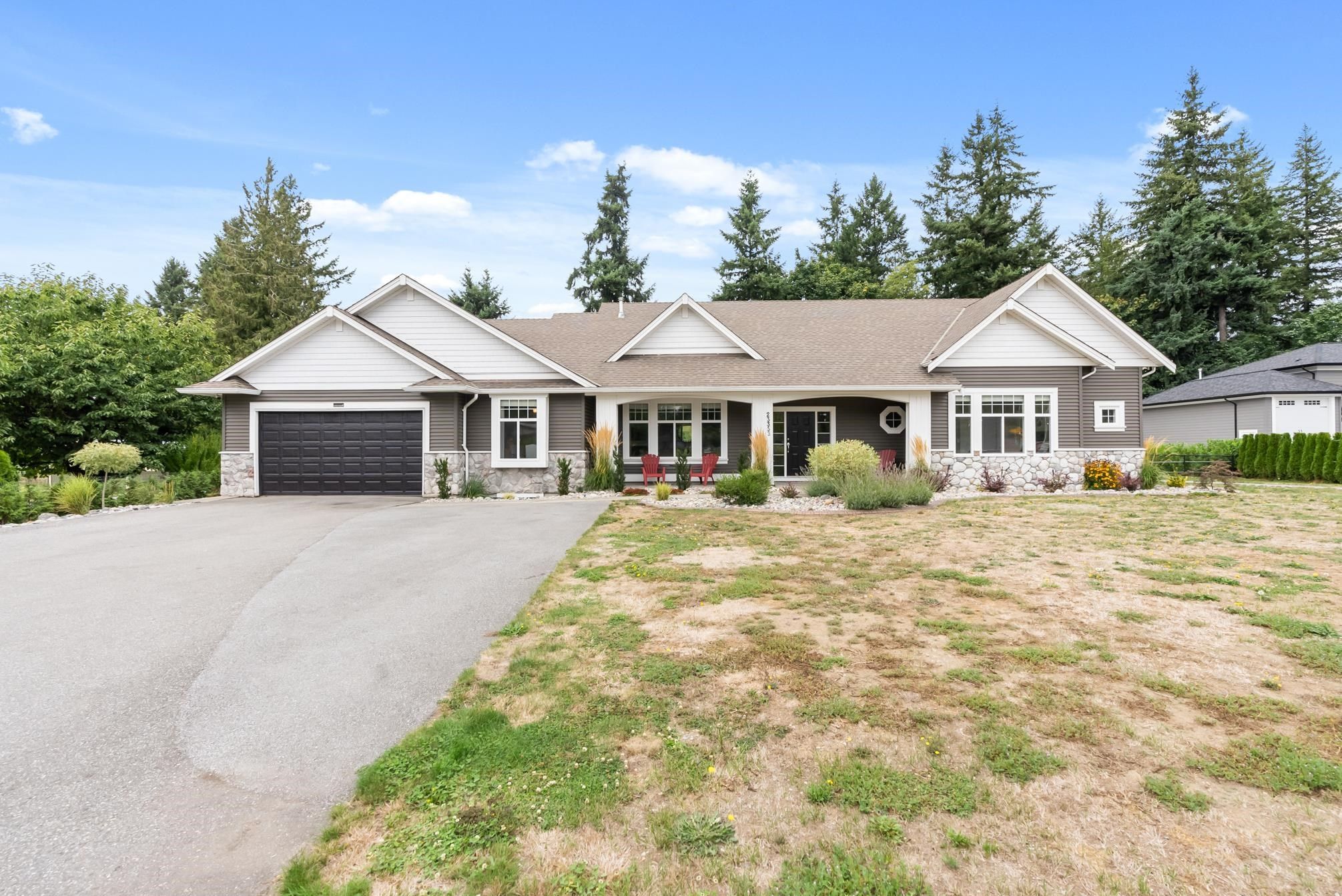 Main Photo: 23353 47 Avenue in Langley: Salmon River House for sale : MLS®# R2815252