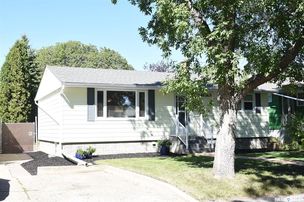 Main Photo: 3610 21st Avenue in Regina: Lakeview RG Residential for sale : MLS®# SK826257