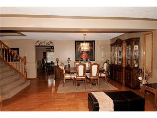 Photo 7: 39 SANDALWOOD Heights NW in Calgary: Sandstone House for sale : MLS®# C4025285