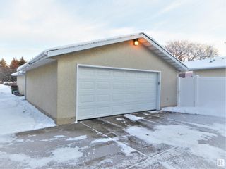 Photo 32: 11044 Beaumaris Road NW in Edmonton: Zone 27 House for sale : MLS®# E4323545