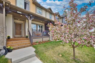 Photo 1: 126 Clydesdale Way: Cochrane Row/Townhouse for sale : MLS®# A2053332