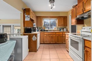 Photo 10: 32932 DEWDNEY TRUNK Road in Mission: Mission BC House for sale : MLS®# R2845465