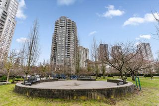 Photo 25: 2209 5380 OBEN Street in Vancouver: Collingwood VE Condo for sale in "URBA BY BOSA" (Vancouver East)  : MLS®# R2754710
