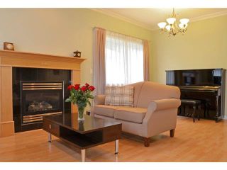 Photo 4: 393 MARMONT Street in Coquitlam: Central Coquitlam 1/2 Duplex for sale in "AUSTIN HIGHTS" : MLS®# V1082652