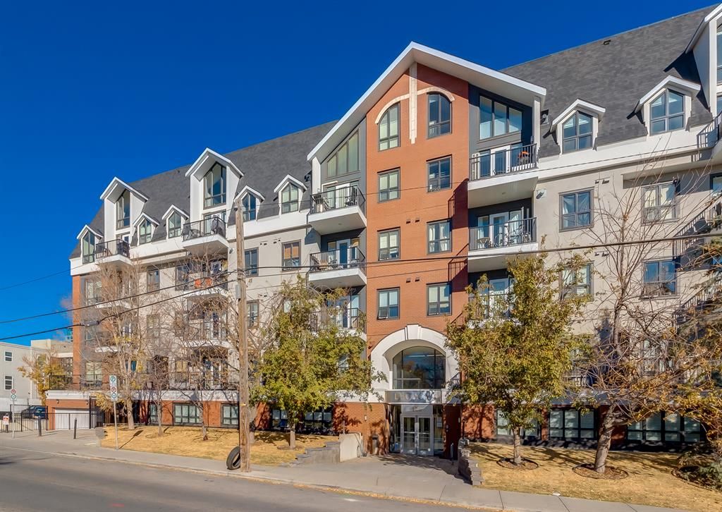 Main Photo: 303 138 18 Avenue SE in Calgary: Mission Apartment for sale : MLS®# A2006617