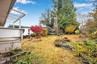 Photo 33: 1225 PARKER Street: House for sale in White Rock: MLS®# R2739879