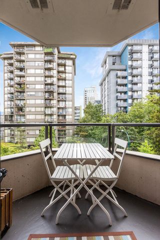 Photo 26: 404 1950 ROBSON Street in Vancouver: West End VW Condo for sale in "THE CHATSWORTH" (Vancouver West)  : MLS®# R2699993