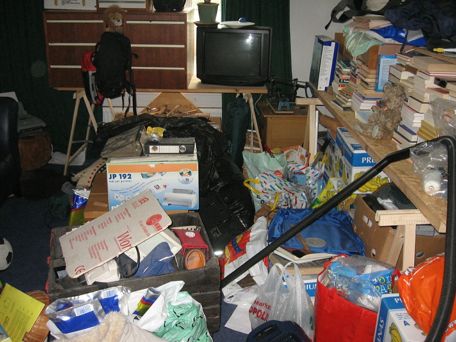Top 5 Areas to Declutter Before You Move