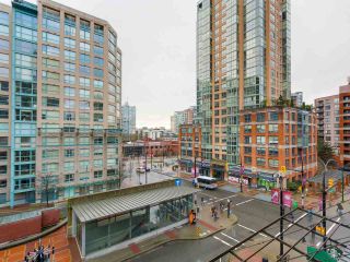 Photo 5: 410 1178 HAMILTON Street in Vancouver: Yaletown Condo for sale in "THE HAMILTON" (Vancouver West)  : MLS®# R2040939