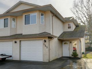 Photo 1: 123 793 Meaford Ave in Langford: La Langford Proper Row/Townhouse for sale : MLS®# 894806