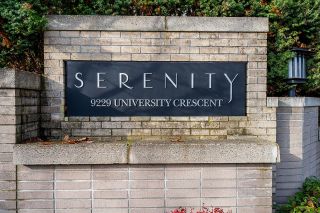 Photo 2: 124 9229 UNIVERSITY Crescent in Burnaby: Simon Fraser Univer. Townhouse for sale in "SERENITY By Polygon" (Burnaby North)  : MLS®# R2835160