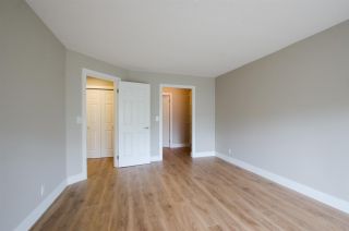 Photo 12: 104 1327 BEST Street: White Rock Condo for sale in "Chestnut Manor" (South Surrey White Rock)  : MLS®# R2339263