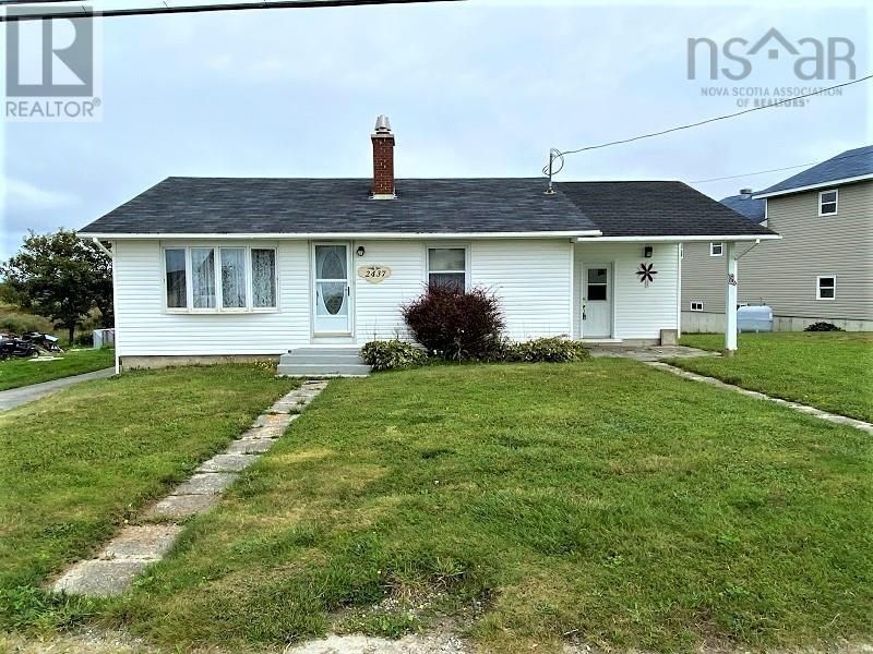 Main Photo: 2437 Main Street in Clark's Harbour: House for sale : MLS®# 202319558
