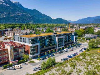 Photo 3: 505 37881 CLEVELAND Avenue in Squamish: Downtown SQ Condo for sale in "The Main" : MLS®# R2763866