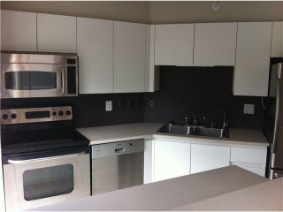 Photo 2: 305 1633 W 8TH Avenue in Vancouver: Fairview VW Condo for sale in "FIRCREST" (Vancouver West)  : MLS®# V1032090