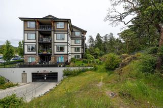 Photo 3: 305 286 Wilfert Rd in View Royal: VR View Royal Condo for sale : MLS®# 904372