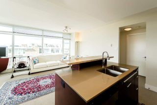 Photo 19: 403 1320 CHESTERFIELD AVENUE in North Vancouver: Central Lonsdale Condo for sale : MLS®# R2092309