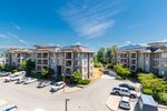 Main Photo: 402 45559 YALE ROAD in Chilliwack: Condo for sale : MLS®# R2711667