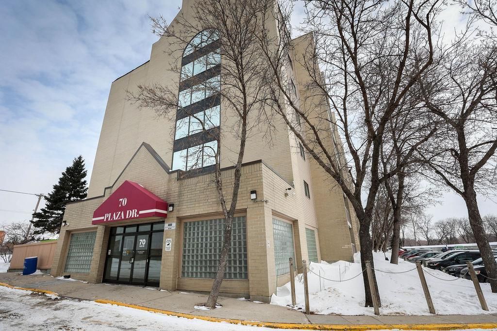 Main Photo: 1710 70 Plaza Drive in Winnipeg: Fort Garry Condominium for sale (1J)  : MLS®# 202205079