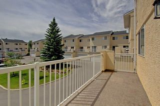 Photo 17: 41 Millrose Place SW in Calgary: Millrise Row/Townhouse for sale : MLS®# A2017775