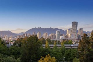 Photo 17: 404 1485 W 6TH Avenue in Vancouver: False Creek Condo for sale in "Carrara of Portico" (Vancouver West)  : MLS®# R2408477