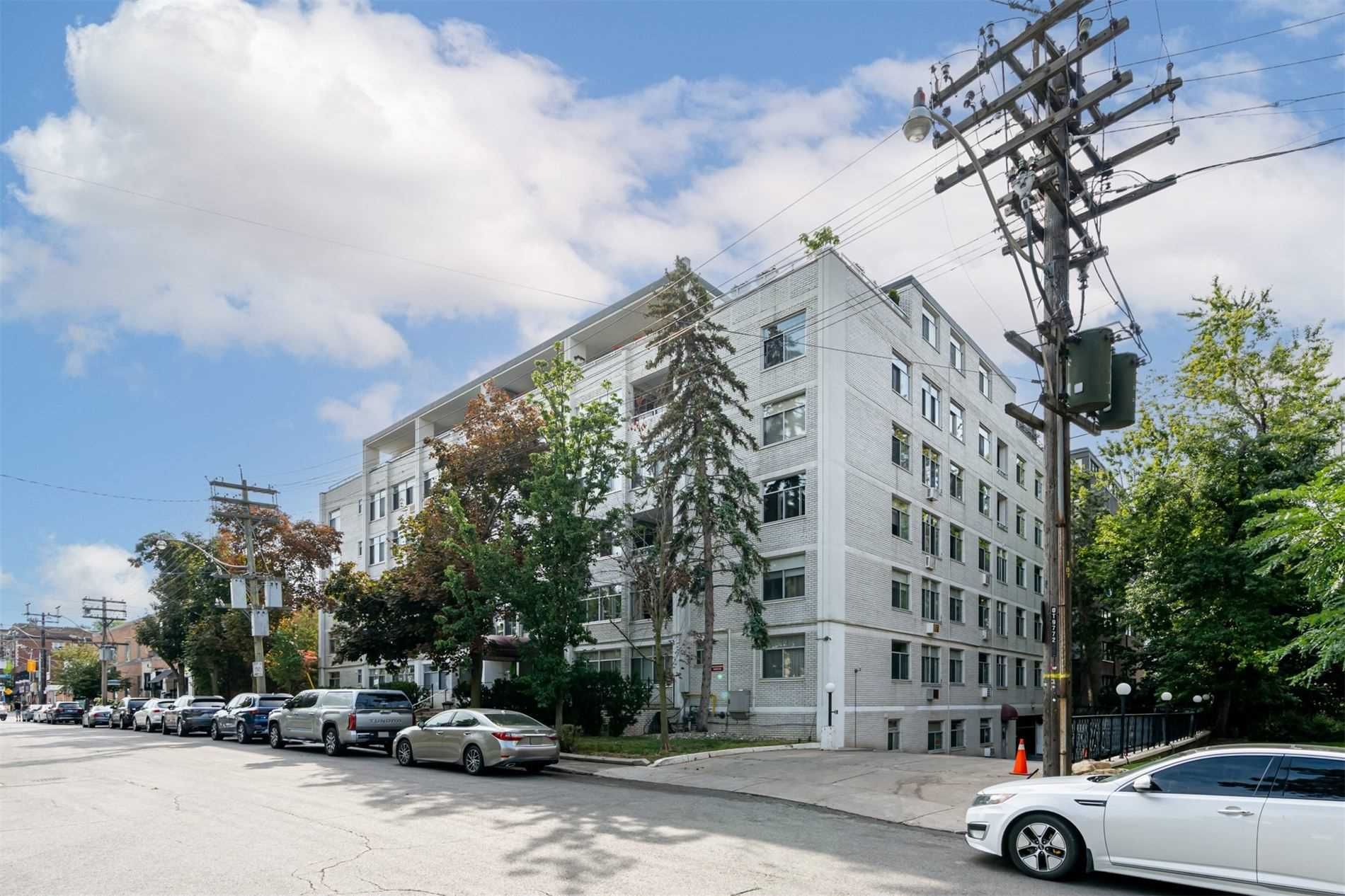 Main Photo: 305 335 Lonsdale Road in Toronto: Forest Hill South Condo for sale (Toronto C03)  : MLS®# C5738946
