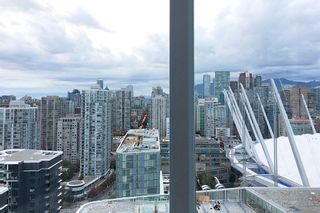 Photo 5: 3307 33 SMITHE Street in Vancouver: Yaletown Condo for sale in "COOPERS LOOKOUT" (Vancouver West)  : MLS®# R2212690