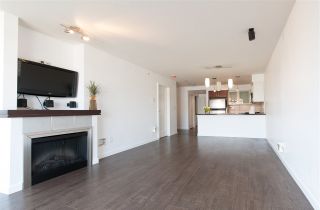 Photo 8: 408 1 RENAISSANCE SQUARE in New Westminster: Quay Condo for sale : MLS®# R2104953