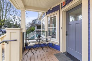 Photo 3: 28 W 13TH Avenue in Vancouver: Mount Pleasant VW Townhouse for sale in "The Brixton" (Vancouver West)  : MLS®# R2823242
