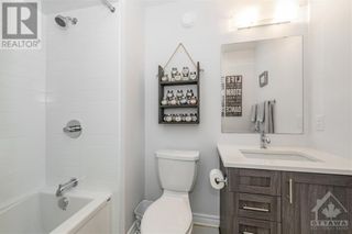 Photo 22: 754 PUTNEY CRESCENT in Ottawa: House for sale : MLS®# 1386736