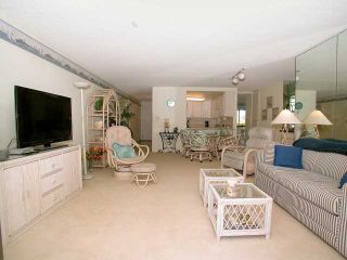 Photo 9: PACIFIC BEACH Residential for sale or rent : 2 bedrooms : 3916 RIVIERA #406 in San Diego