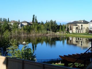 Photo 2: 152 ROCK LAKE View NW in Calgary: Rocky Ridge Detached for sale : MLS®# A1062711