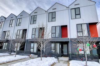 Photo 2: 3553 69 Street NW in Calgary: Bowness Row/Townhouse for sale : MLS®# A1172601