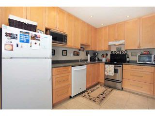 Photo 3: 105 2935 SPRUCE Street in Vancouver: Fairview VW Condo for sale (Vancouver West)  : MLS®# V1010809