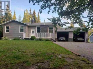 Photo 1: 3875 SUNSHINE Crescent in Prince George: Buckhorn House for sale in "BUCKHORN" (PG Rural South (Zone 78))  : MLS®# R2437318