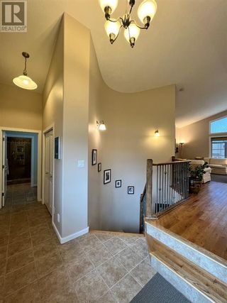 Photo 12: 523 Canyon Cove W in Lethbridge: House for sale : MLS®# A2043002